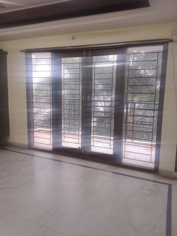 Room in 2 BHK Apartment at Manikonda – for Rent