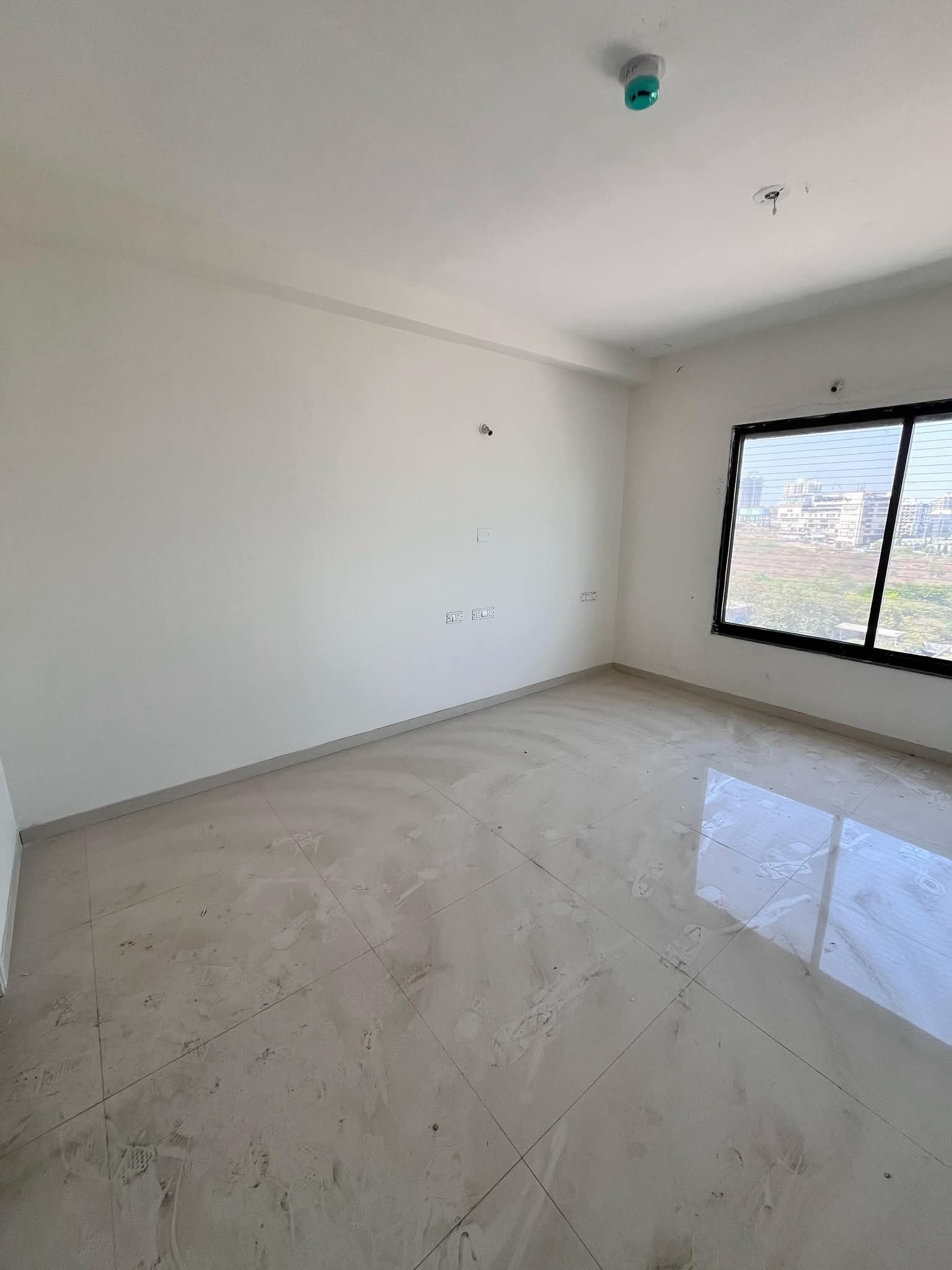 2 BHK Apartment For Rent in Kumar Palmspring Towers