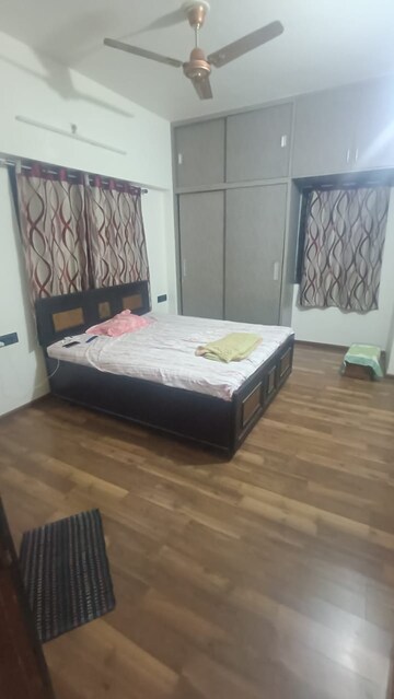 Bedroom in 2 BHK Apartment at Bodakdev – for Rent
