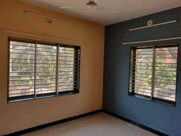 Room in 4 BHK Independent House at Vasai West – for Sale