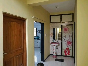 Room in 4 BHK Independent House at Vasai West – for Sale
