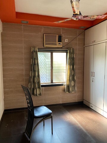 Room in 1.5 BHK Apartment at Vrindavan Society Thane West, Vrindavan Society – for Rent