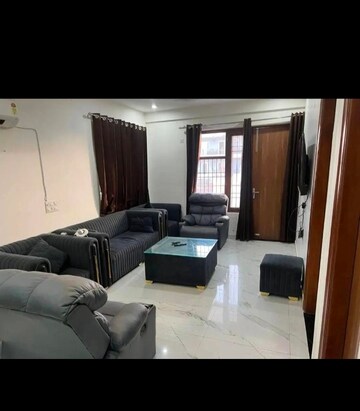 Master Bedroom in 3 BHK Builder Floor at AS Tower, Sector 45 – for Rent