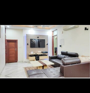 3 BHK Builder Floor For Rent in Milan CGHS, Sector 39