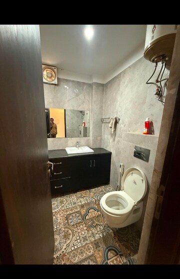 Bathroom in 3 BHK Builder Floor at RWA Residential Society Sector 46, Sector 46 – for Rent