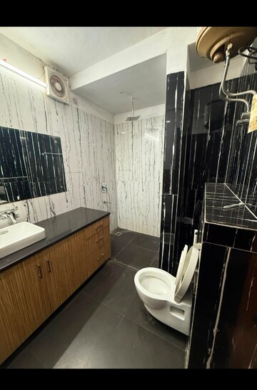 Master Bedroom in 3 BHK Builder Floor at RWA Residential Society Sector 46, Sector 46 – for Rent