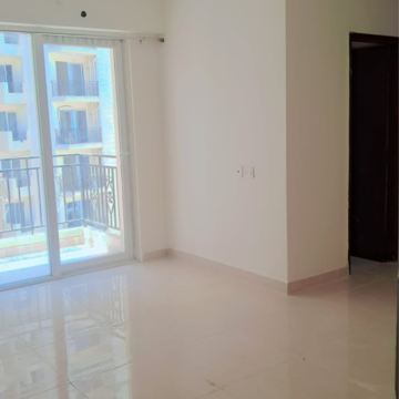 Room in 2.5 BHK Apartment at Signature Global Proxima Phase 2, Sector 89 – for Rent