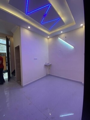 Room in 2 BHK Builder Floor at Mahavir Enclave 3 – for Sale