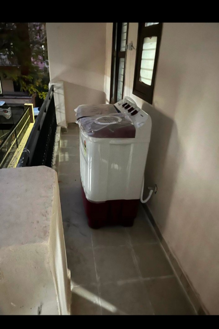 2 BHK Builder Floor For Rent in SAS Tower