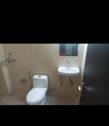 Bathroom in 2 BHK Builder Floor at Milan CGHS, Sector 39 – for Rent
