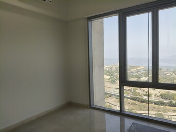 Master Bedroom in 3 BHK Apartment at Piramal Aranya, Byculla – for Rent