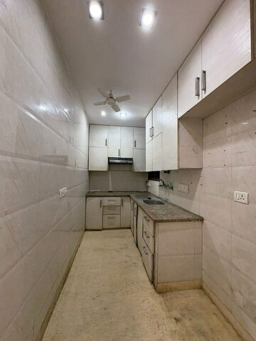 Bathroom in 1 BHK Builder Floor at Saket – for Rent