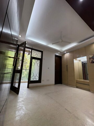 Room in 1 BHK Builder Floor at Saket – for Rent