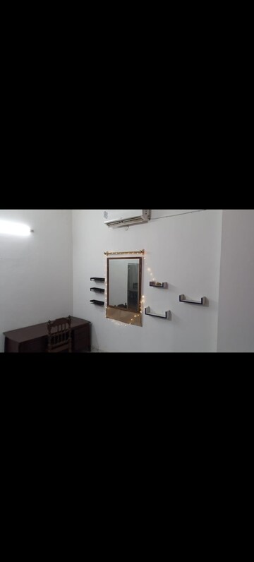 Room in 1 BHK Builder Floor at Greater Kailash Part 3 – for Rent