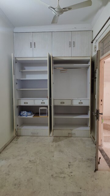 2 BHK Builder Floor For Rent in Sector 57