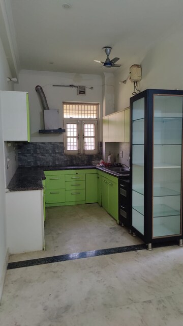 Kitchen in 2 BHK Builder Floor at Sector 57 – for Rent