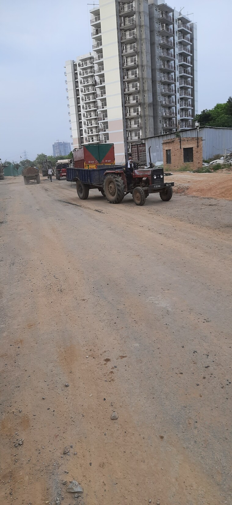  Parking, suncity-avenue-76 2 Bedroom 735 Sq.Ft. Apartment In Sector 76 Gurgaon 8561814