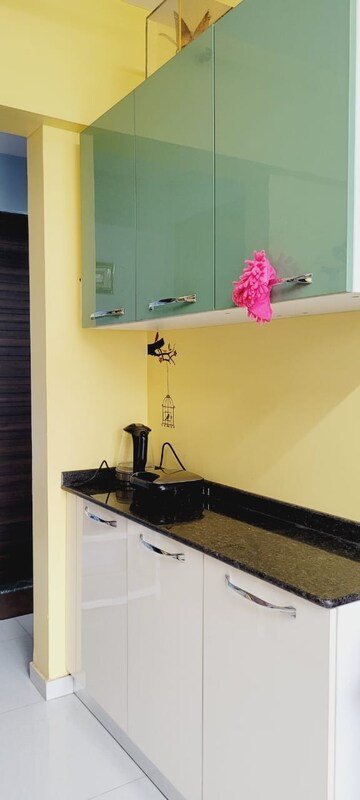Furnished Amenities in 1 BHK Apartment at Damji Shamji Kalpvruksha Tulip, Kasarvadavali – for Rent