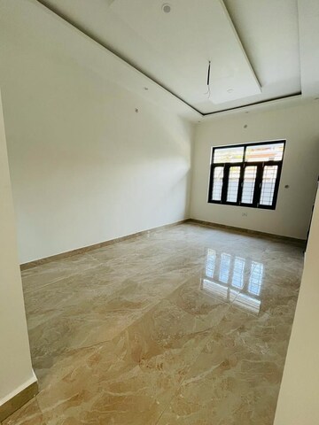 2 BHK Builder Floor For Rent in Aliganj