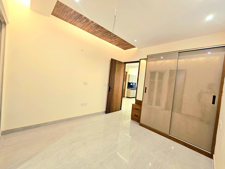 Room, sector 20 3 Bedroom 128 Sq.Yd. Builder Floor In Sector 20 Panchkula 8561862