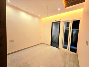 Room in 3 BHK Builder Floor at Sector 20 – for Sale