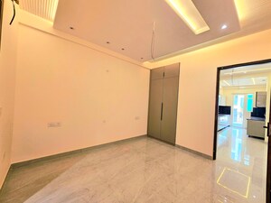 Room in 3 BHK Builder Floor at Sector 20 – for Sale