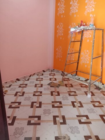 Bedroom in 2 BHK Builder Floor at Aliganj – for Rent