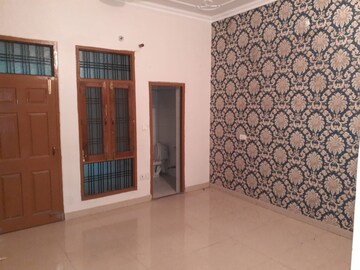 2 BHK Independent House For Rent in Aliganj