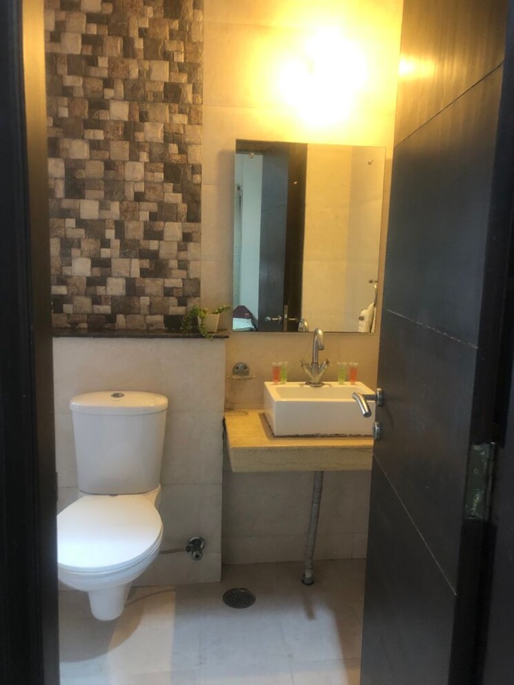 Bathroom, gurgaon-dreamz 2 Bedroom 200 Sq.Ft. Builder Floor In Sector 7 Gurgaon 8561876