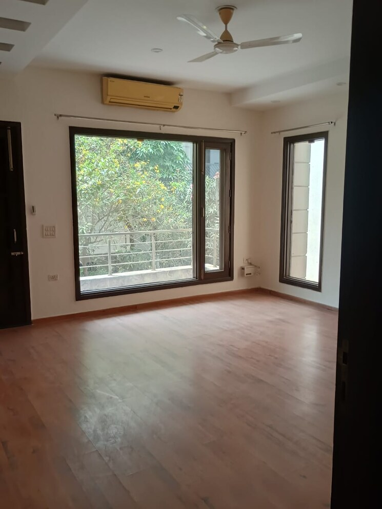 Room, unitech-espace-nirvana-country 5 Bedroom 4076 Sq.Ft. Villa In Sector 50 Gurgaon 8561886