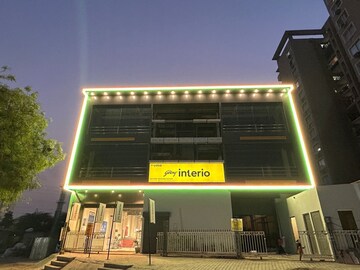  Showroom – Exterior View View at Sector 69 - for Rent