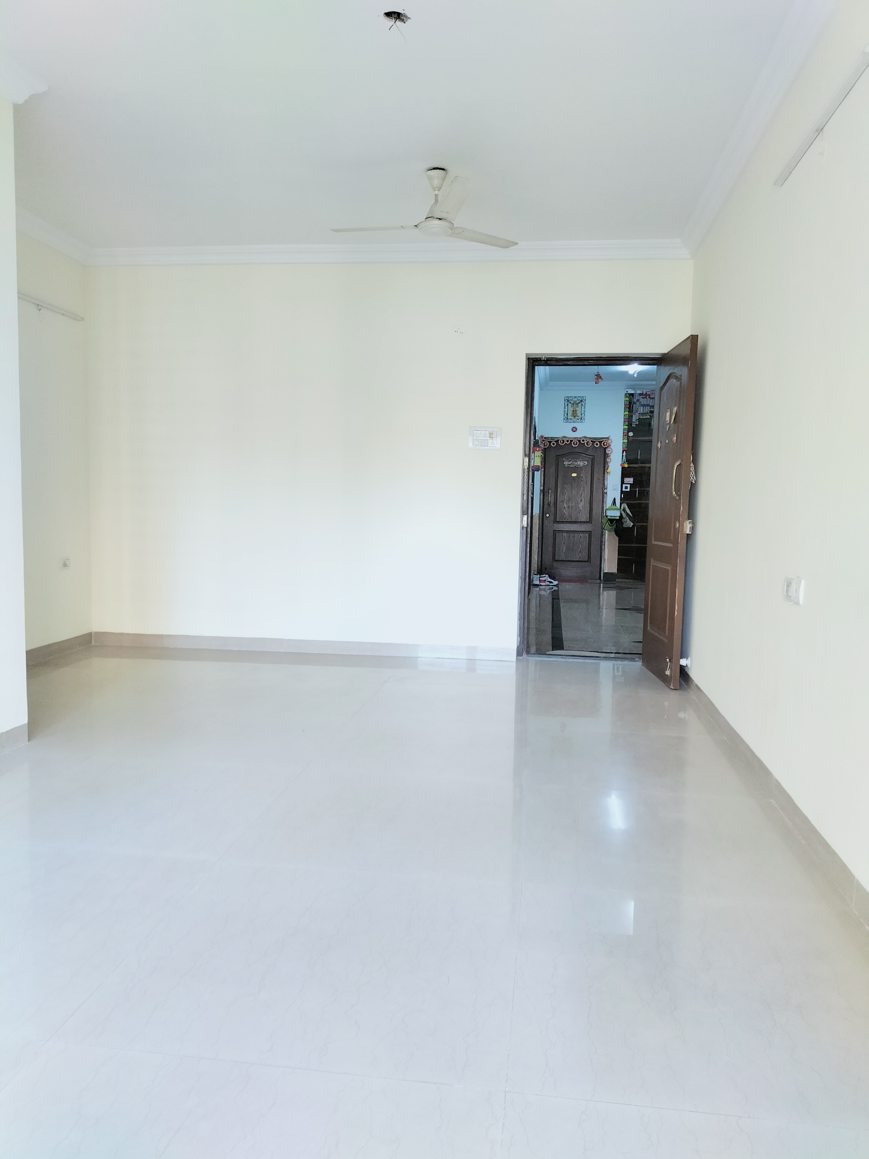 2 BHK + Extra Room Apartment For Rent in K Raheja Heights