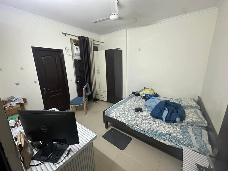 Master Bedroom, amrapali-silicon-city 3 Bedroom 1545 Sq.Ft. Apartment In Sector 76 Noida 8561997