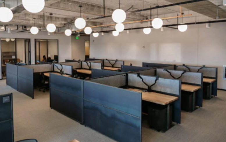 Office Space For Rent in Ackruti Star