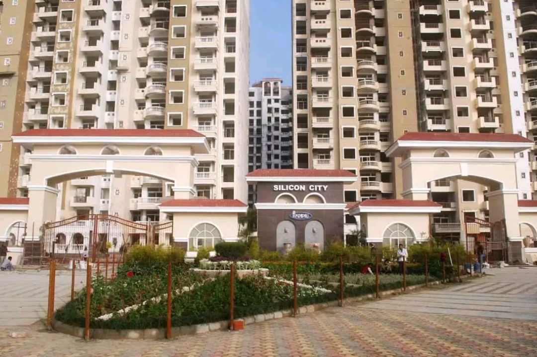 3 BHK + Study Room 1835 Sq.Ft. Apartment in Amrapali Silicon City
