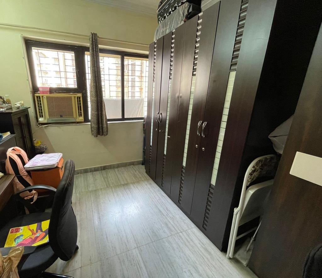 1 BHK + Servant Room Apartment For Rent in Jain Shree Pandurang Gore Complex