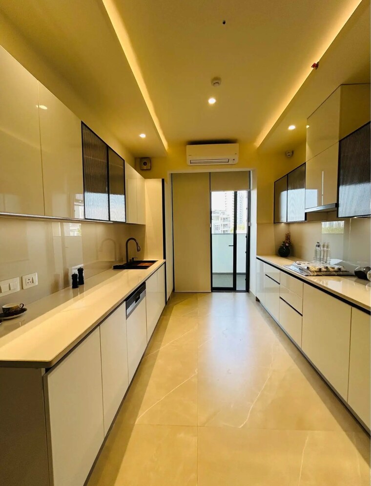 Kitchen, hero-homes-palatial 3 Bedroom 2800 Sq.Ft. Apartment In Sector 104 Gurgaon 8562091