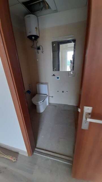 Bathroom in 2.5 BHK Builder Floor at Central Park 3 Flower Valley, Sohna Sector 33 – for Rent