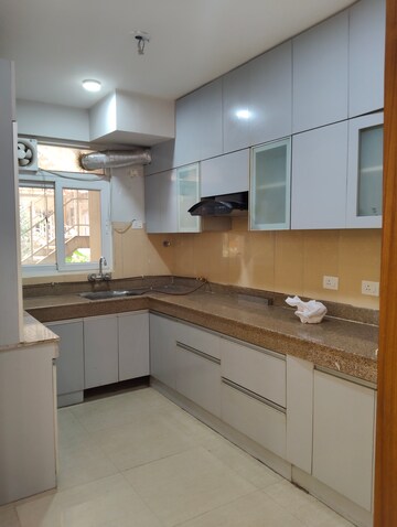 Kitchen in 3.5 BHK Apartment at Emaar Emerald Floors Premier, Sector 65 – for Rent