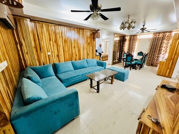 Master Bedroom in 4 BHK Apartment at Conscient Heritage Max, Sector 102 – for Rent