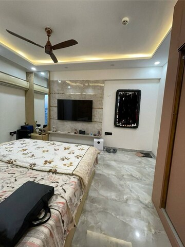 Bedroom in 4 BHK Apartment at Conscient Heritage Max, Sector 102 – for Rent