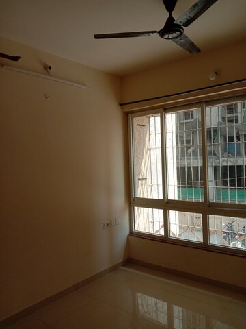 Room in 1 BHK Apartment at Puranik Rumah Bali, Ghodbunder Road – for Rent