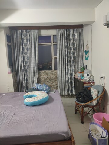 Bedroom in 2 BHK Apartment at Ansal Sushant Estate, Sector 52 – for Rent