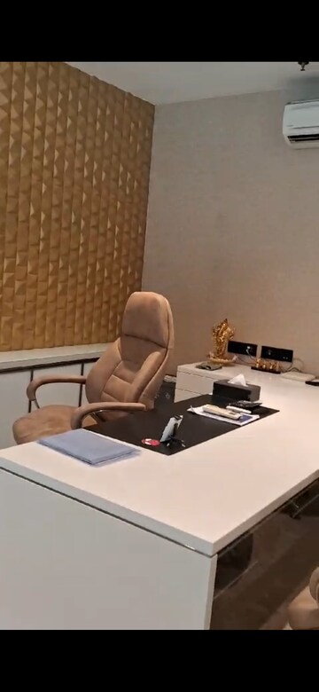  Office Space For Rent in Remi Commercio, Andheri West