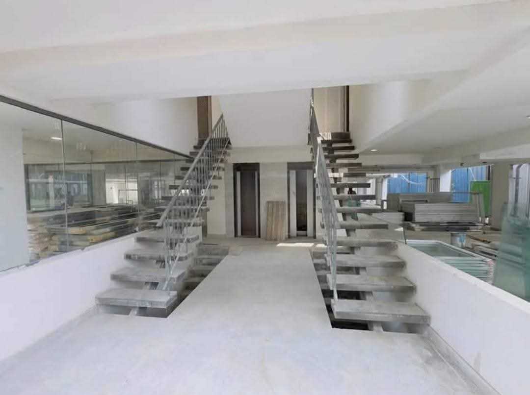 3 BHK + Servant Room,Extra Room Apartment For Sale in Smart World Gems