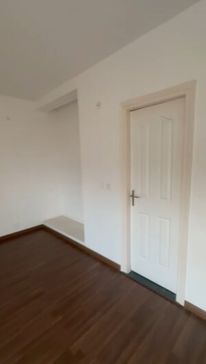 Room in 3 BHK Apartment at Puri Vip Floors, Sector 81 – for Sale