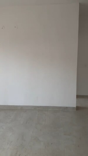 Room in 3 BHK Apartment at Puri Vip Floors, Sector 81 – for Sale