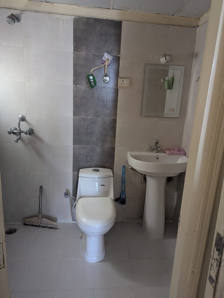 Bathroom, nilaya-greens 1 Bedroom 628 Sq.Ft. Apartment In Raj Nagar Extension Ghaziabad 8562268