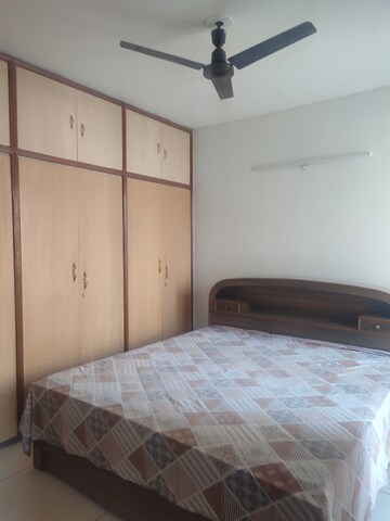 Building Lobby in 2 BHK Apartment at DLF Regency Park I, Dlf Phase iv – for Rent