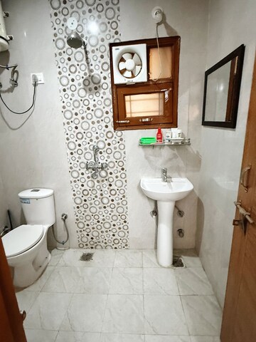 Master Bedroom in 3 BHK Independent House at Sector 55 – for Sale